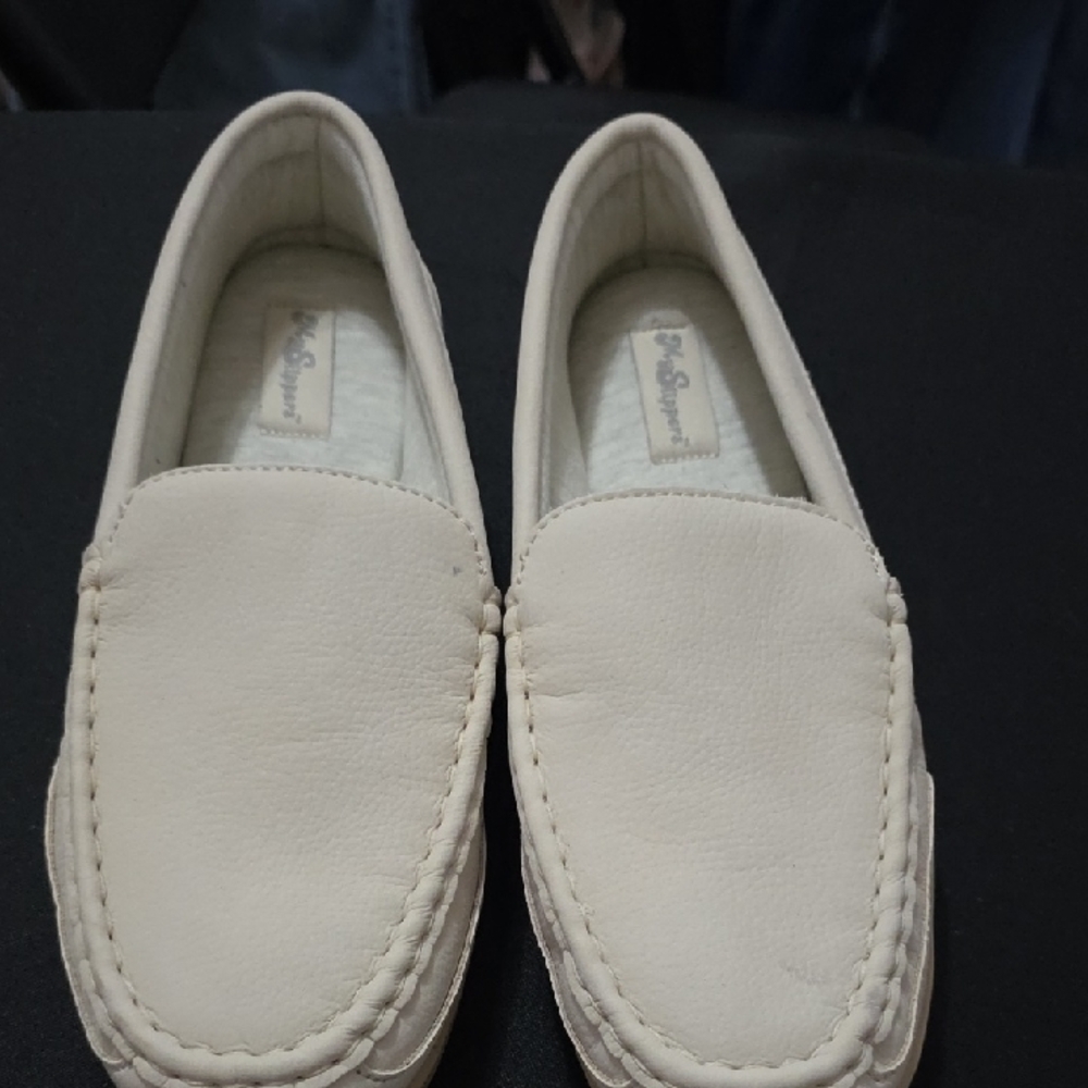 My Slippers Women's Slippers Oatmeal Color Leather Uppers Cushioned Sz 10W NWOT?